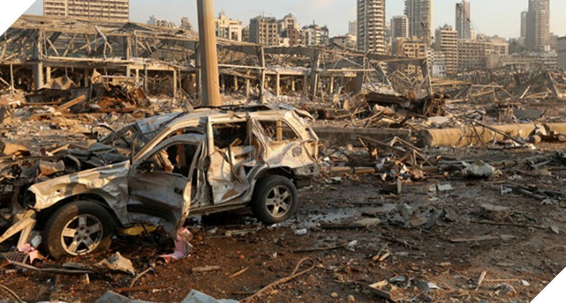 Vụ nổ ở Beirut: Cảnh hoang tàn đổ nát của thành phố như viễn cảnh phim ngày tận thế 9