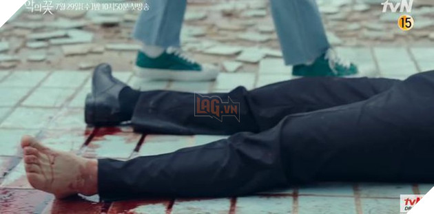 Review phim kinh dị trinh thám Hoa của quỷ: Sẽ ra sao khi chồng sát nhân và vợ cảnh sát về chung một nhà? 3