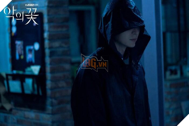 Review phim kinh dị trinh thám Hoa của quỷ: Sẽ ra sao khi chồng sát nhân và vợ cảnh sát về chung một nhà? 4