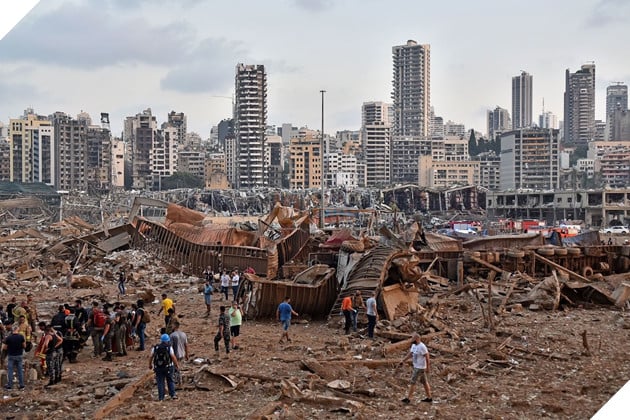 Vụ nổ ở Beirut: Cảnh hoang tàn đổ nát của thành phố như viễn cảnh phim ngày tận thế