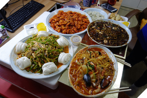 Mukbang là gì? Vì sao ngành nghề này lại cực kì hot tại Hàn Quốc và các nước phương Tây? 13