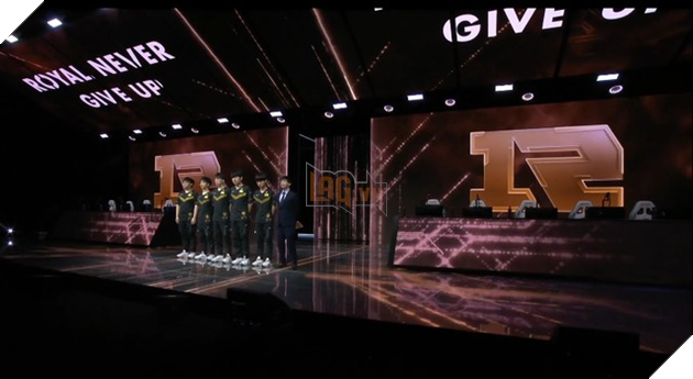 Mất đi Uzi, RNG trải qua mùa giải thảm hại nhất lịch sử, lần đầu tiên mất quyền tham dự CKTG sau 5 năm - Ảnh 2.