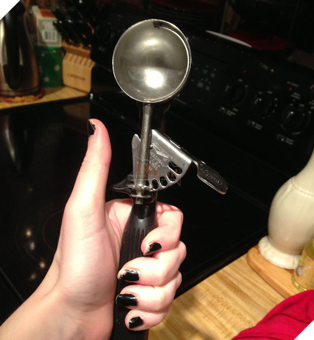 Loạt ảnh cho thấy nỗi khổ trời không thấu của những người thuận tay trái và sự thật đáng kinh ngạc khiến hội thuận tay phải ghen tỵ - Ảnh 14.