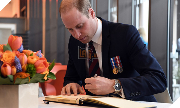 Loạt ảnh cho thấy nỗi khổ trời không thấu của những người thuận tay trái và sự thật đáng kinh ngạc khiến hội thuận tay phải ghen tỵ - Ảnh 3.