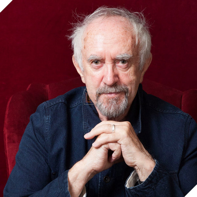 Chiêm ngưỡng nhan sắc của mỹ nhân cao 1m90 sẽ vào vai công nương Diana 10