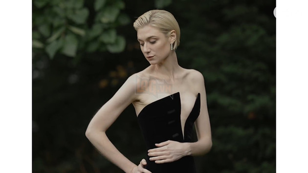 Chiêm ngưỡng nhan sắc của mỹ nhân cao 1m90 sẽ vào vai công nương Diana 14