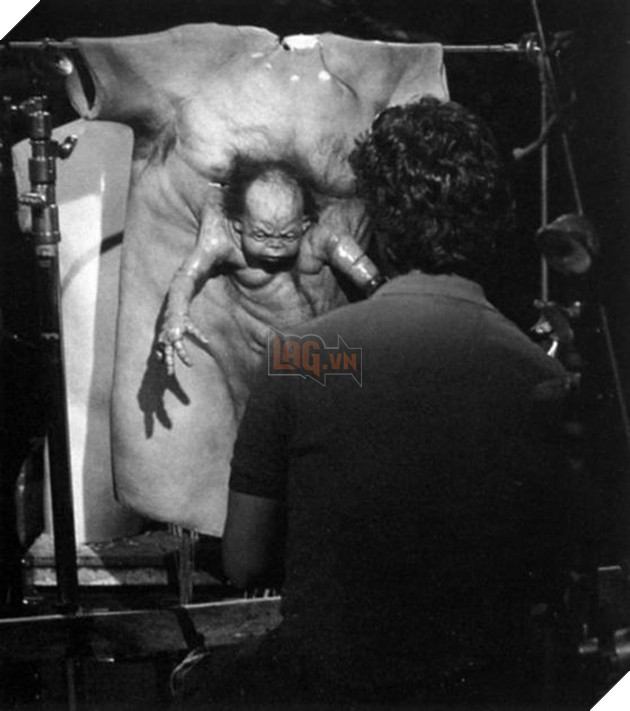 Những đạo cụ phim kinh dị gây ám ảnh kinh hoàng 5