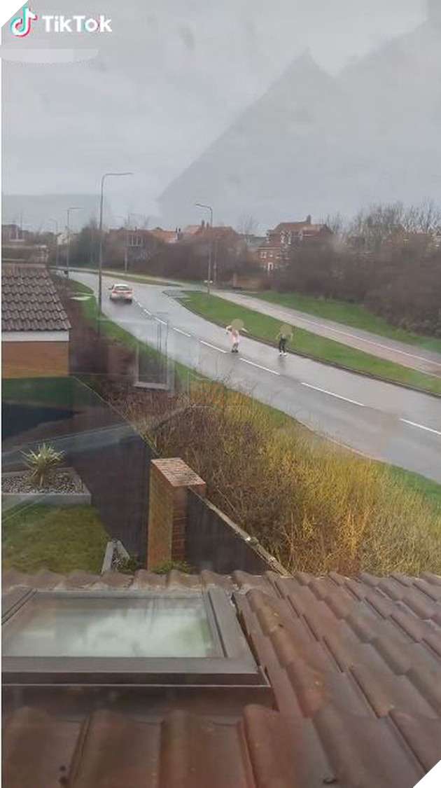 10 phút lướt TikTok, một thế giới kinh hoàng hiện ra: Bạo lực, tình dục và những nội dung xấu đội lốt video vô hại - Ảnh 6.