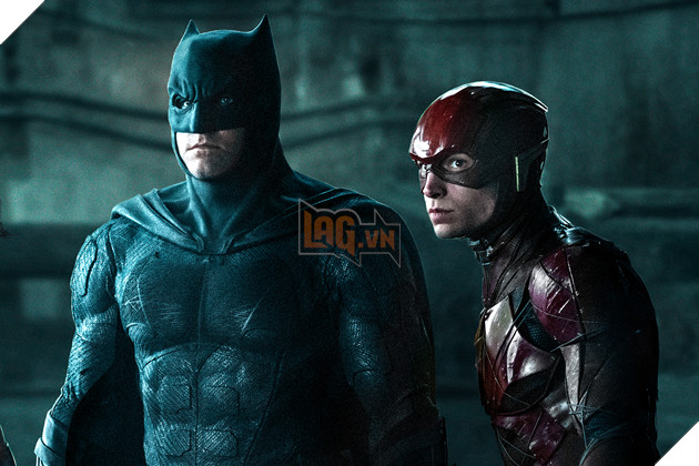 Ben Affleck hoá Batman trong phim The Flash