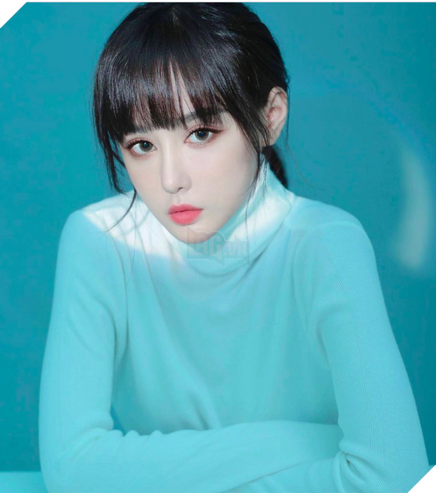 Profile mỹ nhân Karik vừa công khai hẹn hò: Nhan sắc gây tranh cãi vì... như búp bê sống, “xịt máu mũi” với body bốc lửa - Ảnh 3.