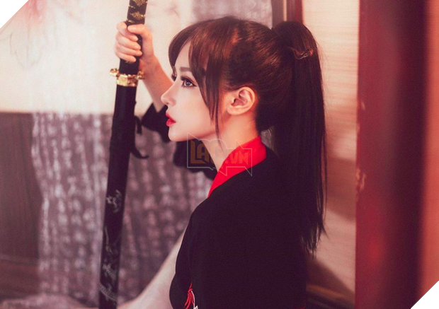 Profile mỹ nhân Karik vừa công khai hẹn hò: Nhan sắc gây tranh cãi vì... như búp bê sống, “xịt máu mũi” với body bốc lửa - Ảnh 4.