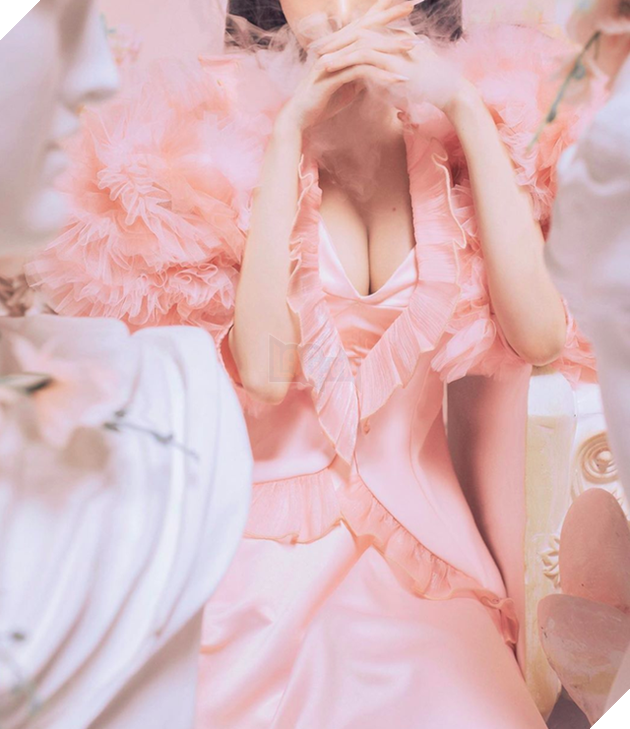 Profile mỹ nhân Karik vừa công khai hẹn hò: Nhan sắc gây tranh cãi vì... như búp bê sống, “xịt máu mũi” với body bốc lửa - Ảnh 10.