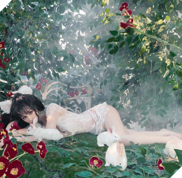 Profile mỹ nhân Karik vừa công khai hẹn hò: Nhan sắc gây tranh cãi vì... như búp bê sống, “xịt máu mũi” với body bốc lửa - Ảnh 12.