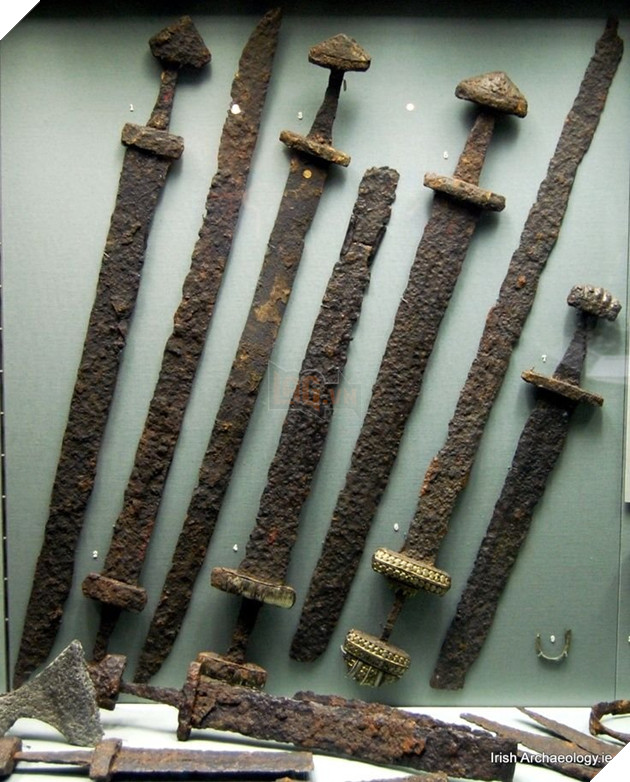 Người Viking đã sử dụng vũ khí gì trên chiến trường? 2