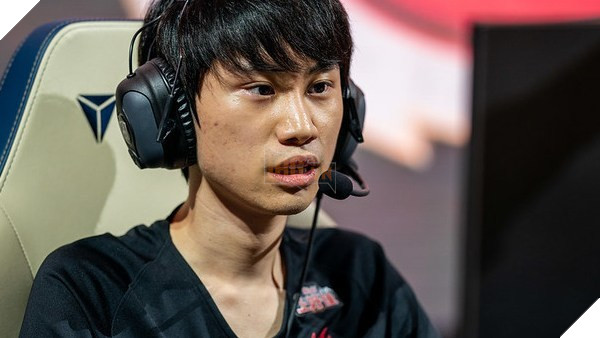 Doinb cho rằng T1 khó đi CKTG, dân mạng Trung Quốc phản pháo - Cửa của ông bạn thấp hơn đó - Ảnh 5.