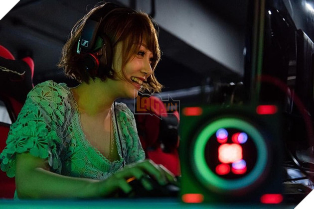 Chiêm ngưỡng nhan sắc của nữ streamer được mệnh danh là viên kim cương Hong Kong 5