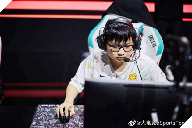 Lộ diện bảo vật trấn phái gắn bó cùng SofM trên chặng đường đến CKTG: Pad chuột quán net Việt trị giá vỏn vẹn 230.000 - Ảnh 1.