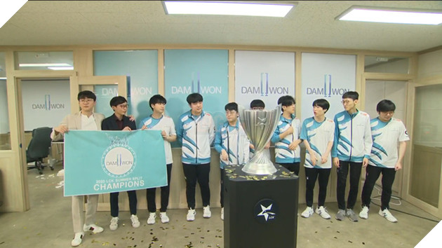DAMWON vô địch LCK, T1 hóa Mừng thầm Gaming - Ảnh 1.
