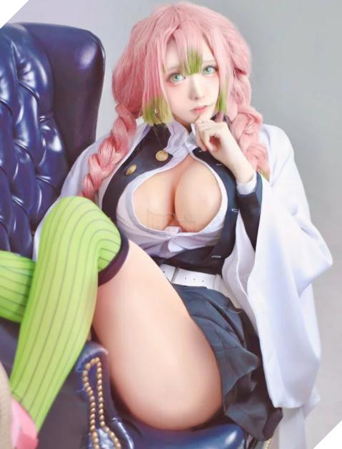 Bảy bảy bốn chín hình ảnh cosplay Luyến Trụ trong Kimetsu No Yaiba siêu cấp quyến rũ, không xem là phí 8