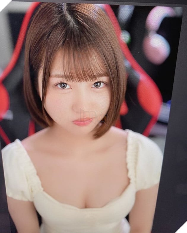 Ngoài công việc đóng phim người lớn, 3 nữ JAV nổi tiếng còn là một game thủ  2