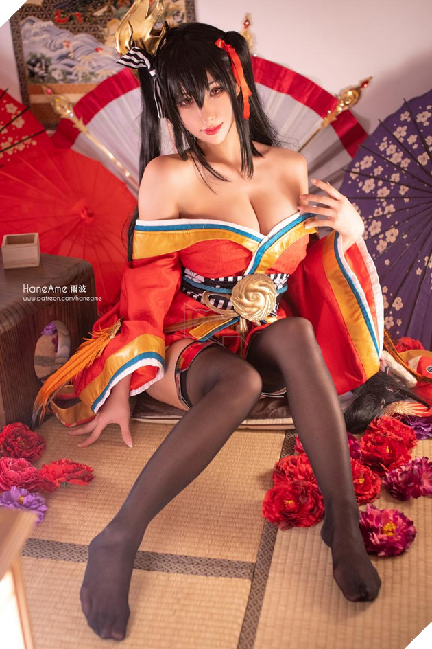 Bỏng mắt với loạt ảnh cosplay Azur Lane - Tưởng không lộ nhưng lại lộ nhiều không tưởng! 16