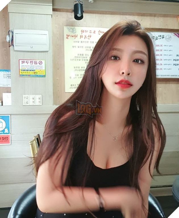 Streamer với tâm hồn to đến mức gần như nhấn chìm cả phao, khiến người xem không thể rời mắt 9