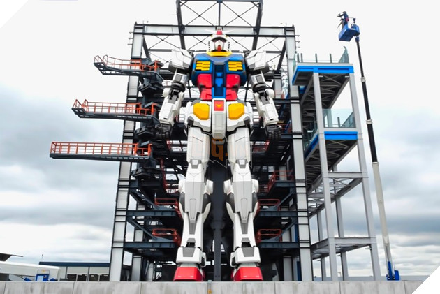 Nhật Bản hoàn thành robot Gundam siêu to khổng lồ, cử động cứ như thật!