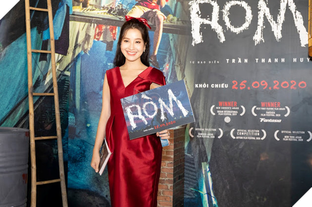 Chạy đua gần một thập kỉ để ra rạp, RÒM được cả showbiz tề tựu chúc mừng ngày công chiếu 2