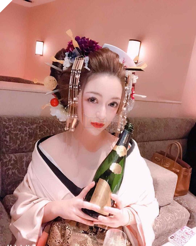 Nữ Geisha khá giả nhất Nhật Bản sở hữu thu nhập khủng tiết lộ chỉ làm nghề vì đam mê 5