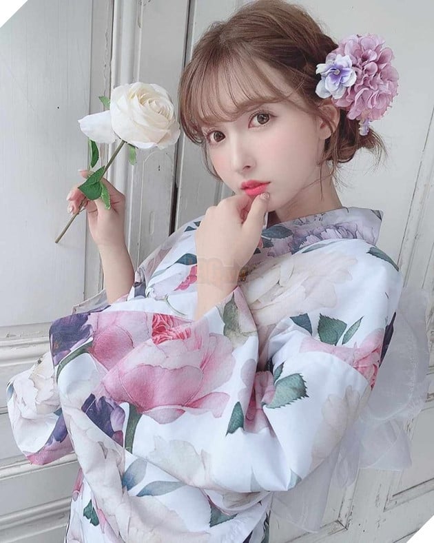 Các nữ diễn viên AV Nhật Bản làm chao đảo cư dân mạng trên YouTube 5