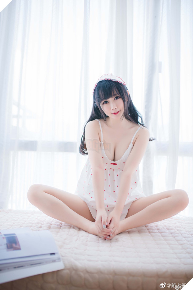 Mặt học sinh - thân hình phụ huynh, nữ streamer đau đầu vị bị hỏi tuổi 3