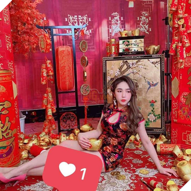 Streamer nổi tiếng với những trang phục gợi cảm khi livestream thông báo sẽ thay đổi để tránh lệnh cấm 3