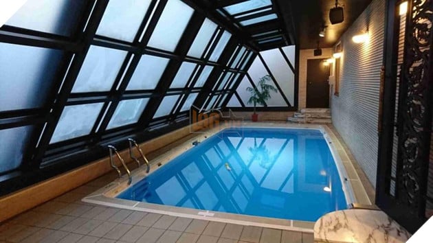 Những sản phẩm xuất hiện trên JAV mà bạn chưa biết đến: Từ bể bơi không tên, xe tải ma thuật cho tới Disneyland 18+ 3