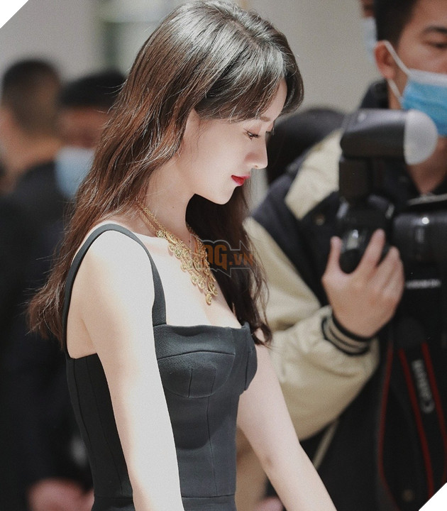 Lộ ảnh chưa qua photoshop của mỹ nhân Trung Hoa thế hệ mới khiến nhiều người há hốc mồm 3