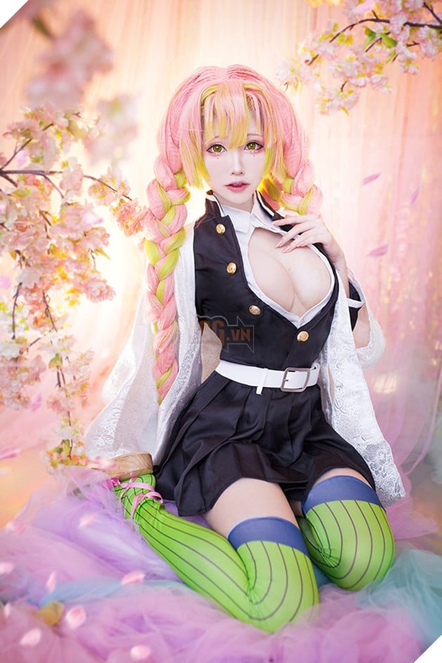 Xỉu UP xỉu DOWN với bộ ảnh coplay Nezuko, Trùng Trụ, Luyến Trụ, Quỷ Nhện siêu quyến rũ 14