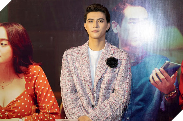 Dàn sao khủng đến dự buổi công chiếu phim Tiệc Trăng Máu 8