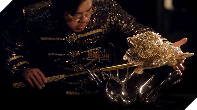  Vương miện và Quyền trượng dành cho Quán quân Miss & Mister VLTK 15 được làm bằng thủ công hoàn toàn 8