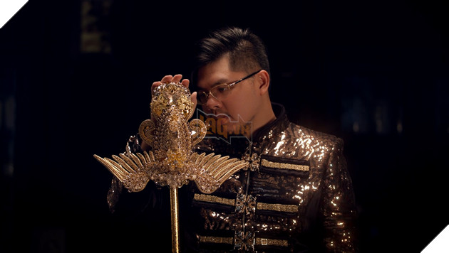  Vương miện và Quyền trượng dành cho Quán quân Miss & Mister VLTK 15 được làm bằng thủ công hoàn toàn 9