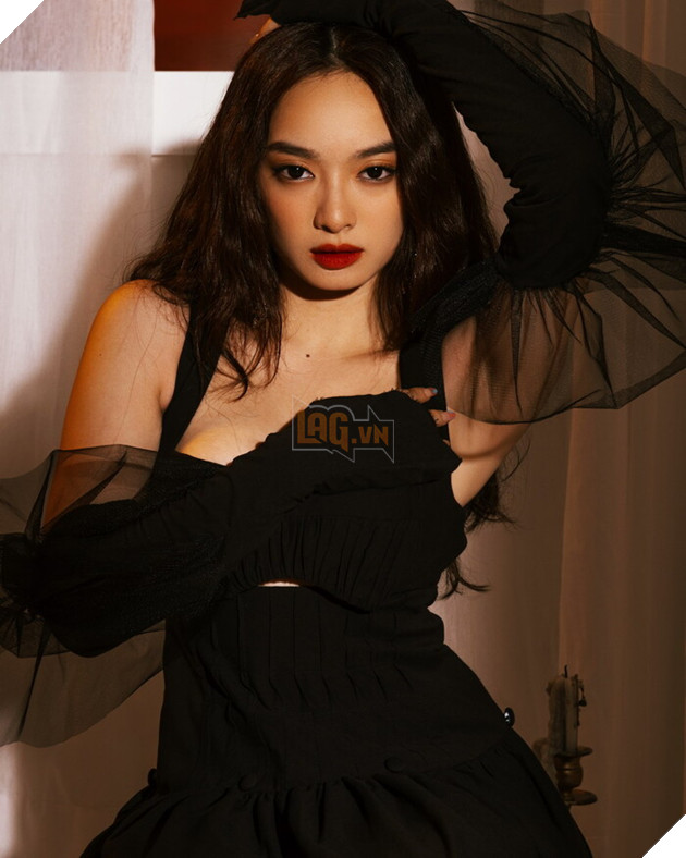 Sau Tiệc Trăng Máu, Kaity Nguyễn biến hình thành nữ nhân quyến rũ 12