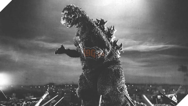 Chuyện Nhật như đùa: Bé gái 13 tuổi yêu…Godzilla, hẹn hò đầy “mặn nồng” với quái vật