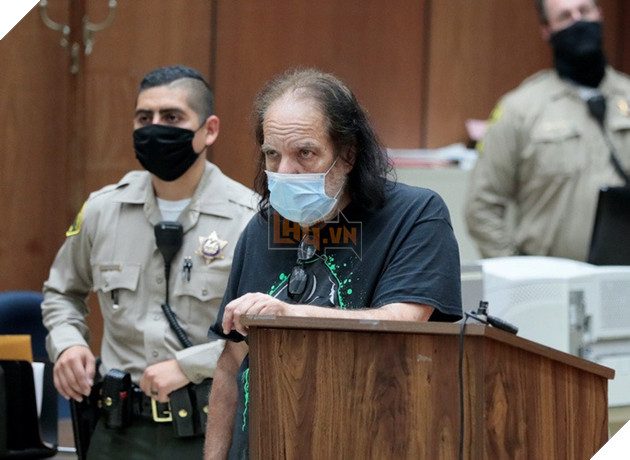 Diễn viên đóng phim khiêu dâm nhiều nhất thế giới gây sốc khi nhận thêm 7 cáo buộc về tình dục