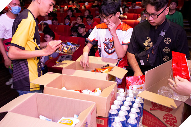 LMHT: Toàn cảnh Viewing Party CKTG 2020 tại TP.HCM 11