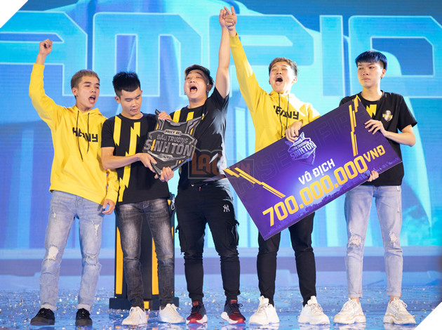 Free Fire: Heavy trở thành tân vương của Đấu trường Sinh tồn mùa đông 2020 9