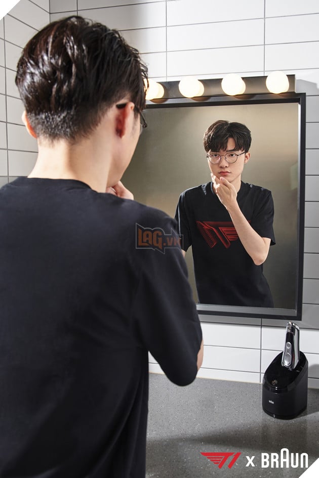 LMHT: Faker lại tiếp tục đóng quảng với thần thái ngút ngàn, nhưng đôi môi căng mọng mới là thứ được fan chú ý nhiều nhất 5