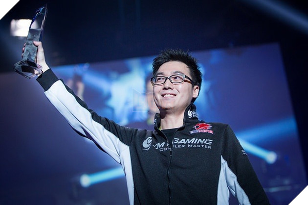 LMHT: Effort bất ngờ để lộ 2 thành viên mới sẽ xuất hiện trong ban huấn luyện của T1 3