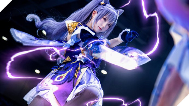 Mỹ nhân cosplay waifu Keqing, Mona trong Genshin Impact, game thủ đua nhau giành cưới! 3
