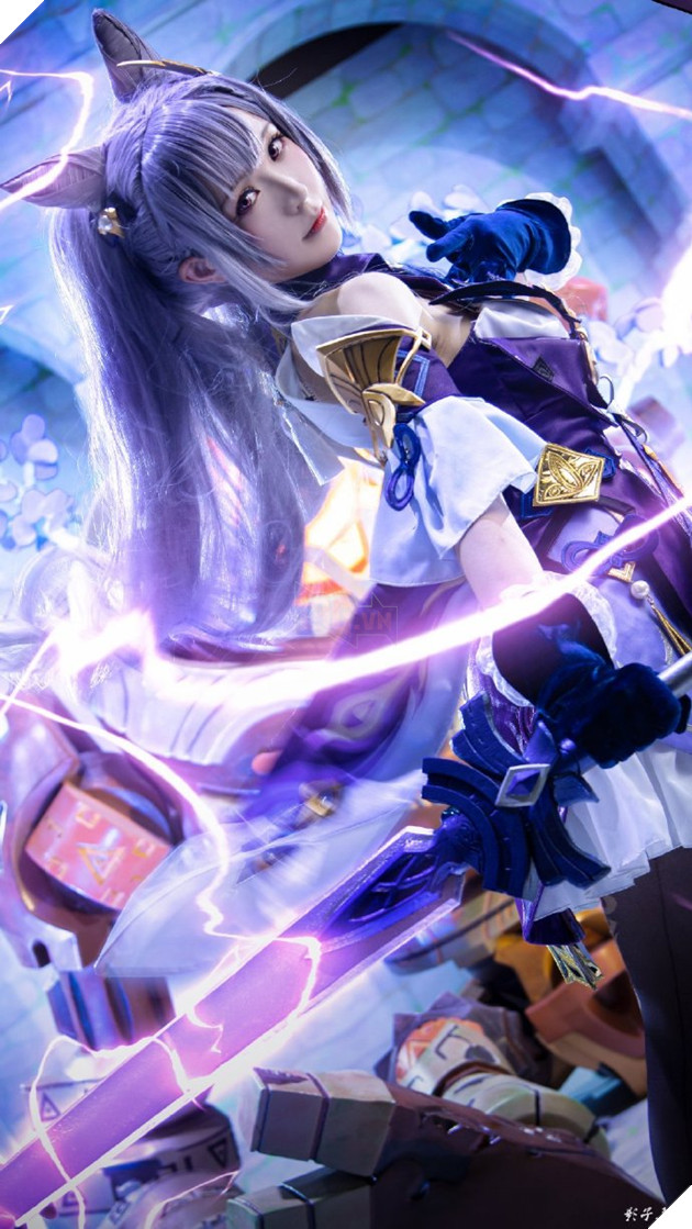 Mỹ nhân cosplay waifu Keqing, Mona trong Genshin Impact, game thủ đua nhau giành cưới! 5