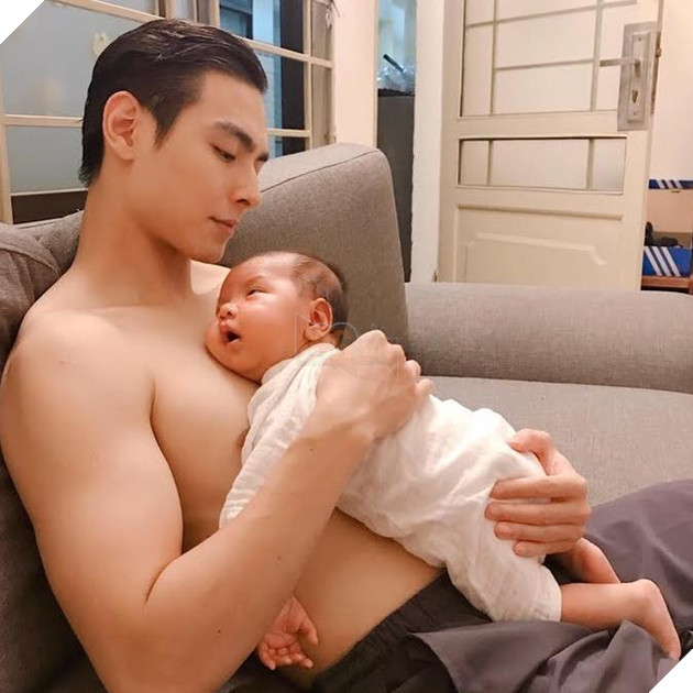 Loạt ảnh cực đáng yêu của các ông bố bỉm sữa trong showbiz Việt 7