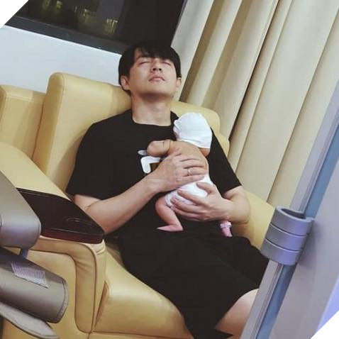 Loạt ảnh cực đáng yêu của các ông bố bỉm sữa trong showbiz Việt 2