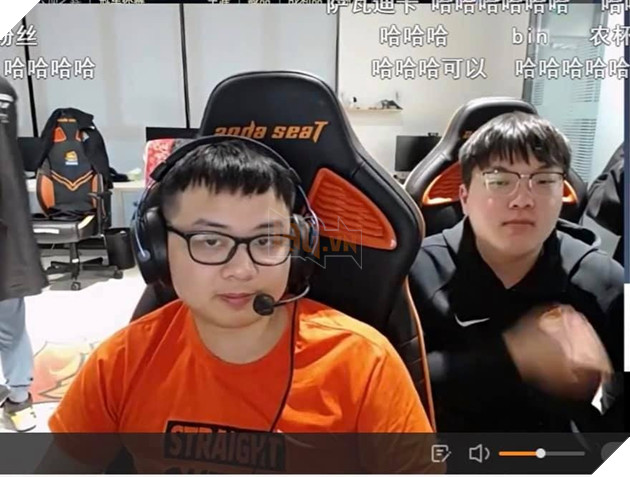 LMHT: Cộng đồng phát hiện SofM và Bin là thánh đi trễ , mà lại còn ở cùng phòng với nhau nữa chứ 3